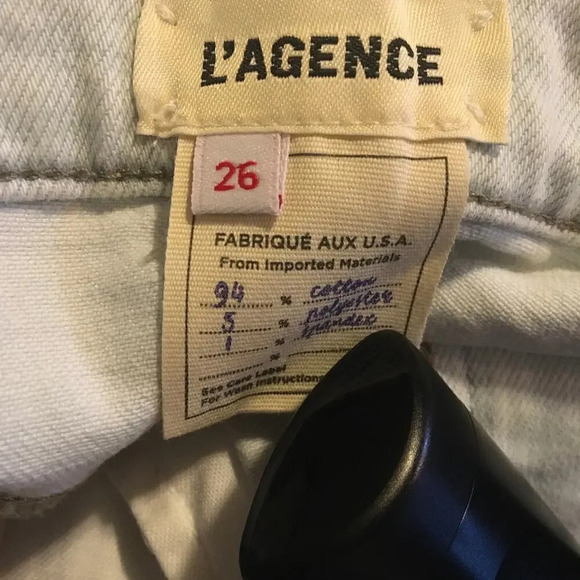 L’Agence Women's Size 26 Audrey Mid Rise Cut Off Denim Shorts - Picture 6 of 7